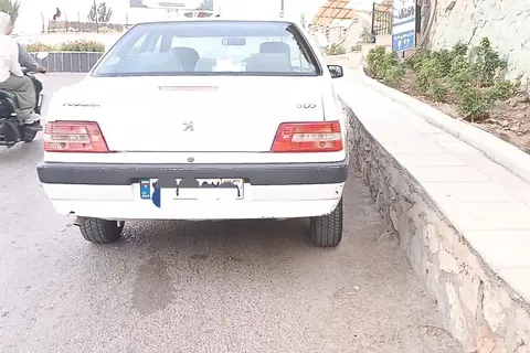 پژو، 405