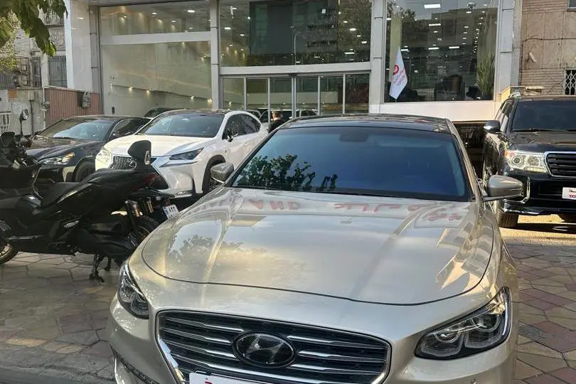 هیوندای،  آزرا (گرنجور)