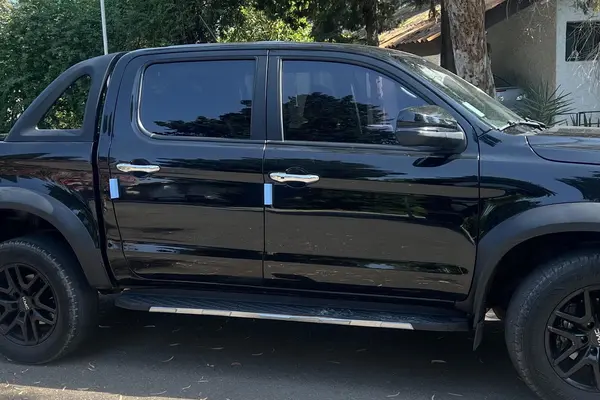 کی ام سی  T8