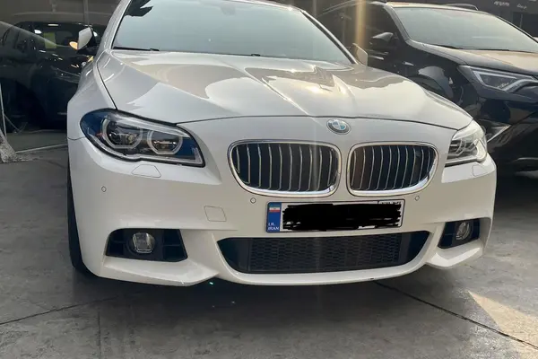 ب ام و، سری 5 سدان