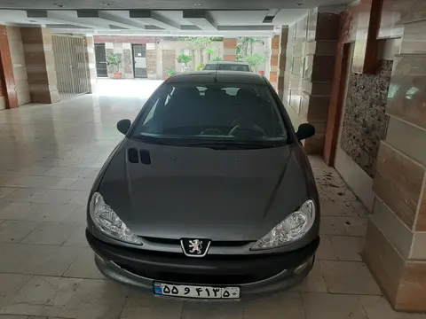 پژو، 206