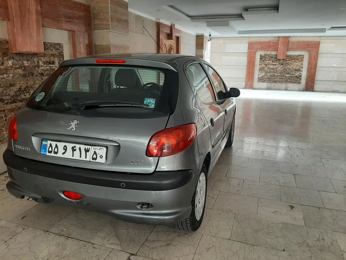پژو،  206