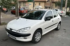 پژو، 206