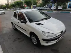 پژو، 206