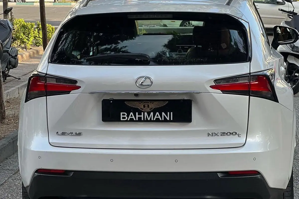 لکسوس،  NX