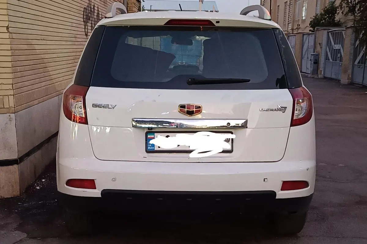 جیلی،  امگرند X7