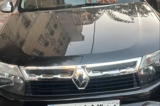 رنو،  داستر