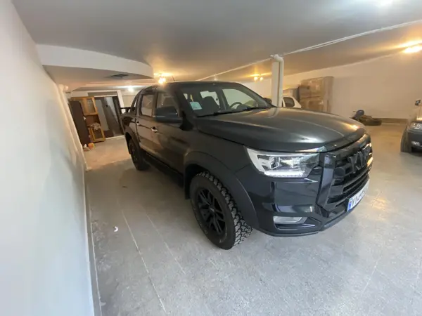 کی ام سی  T8