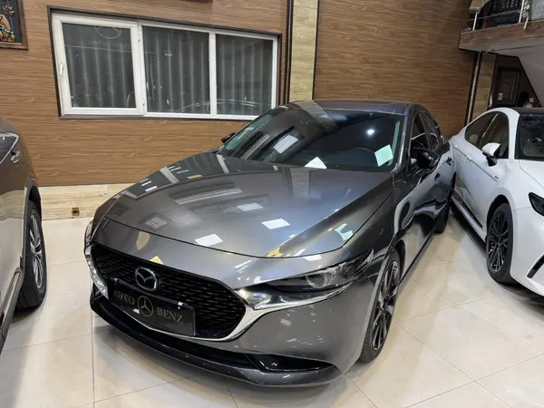 مزدا، 3 وارداتی