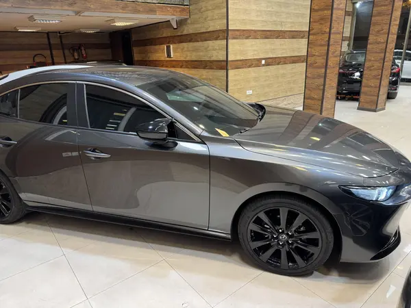 مزدا، 3 وارداتی