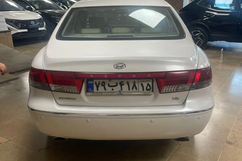 هیوندای،  آزرا (گرنجور)