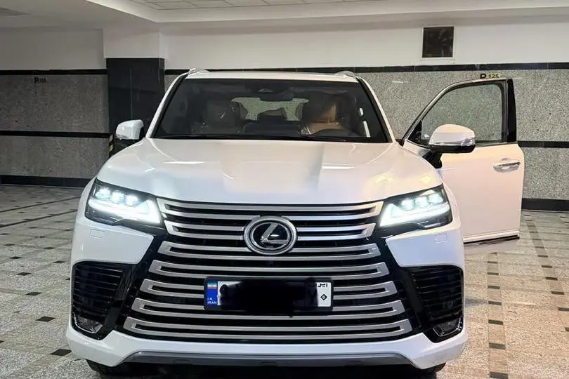 لکسوس،  LX