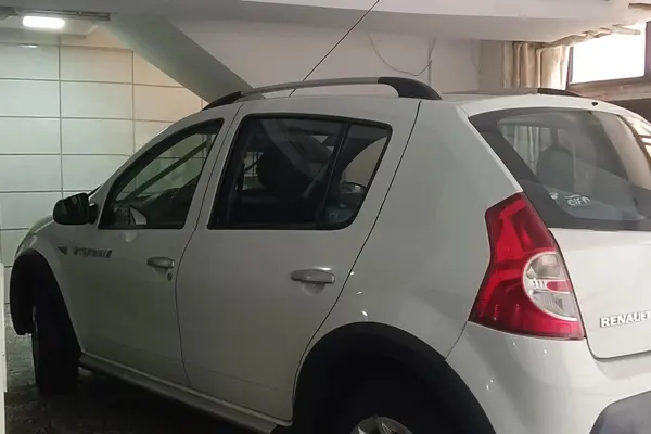 رنو، ساندرو استپ وی