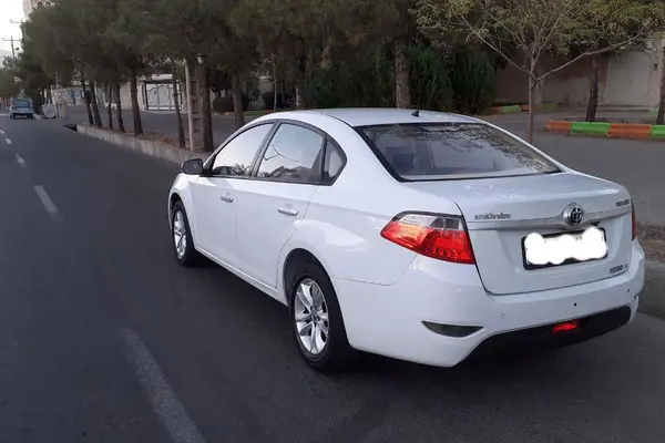 برلیانس، H330