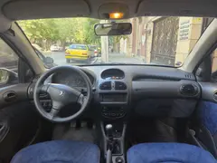 پژو، 206