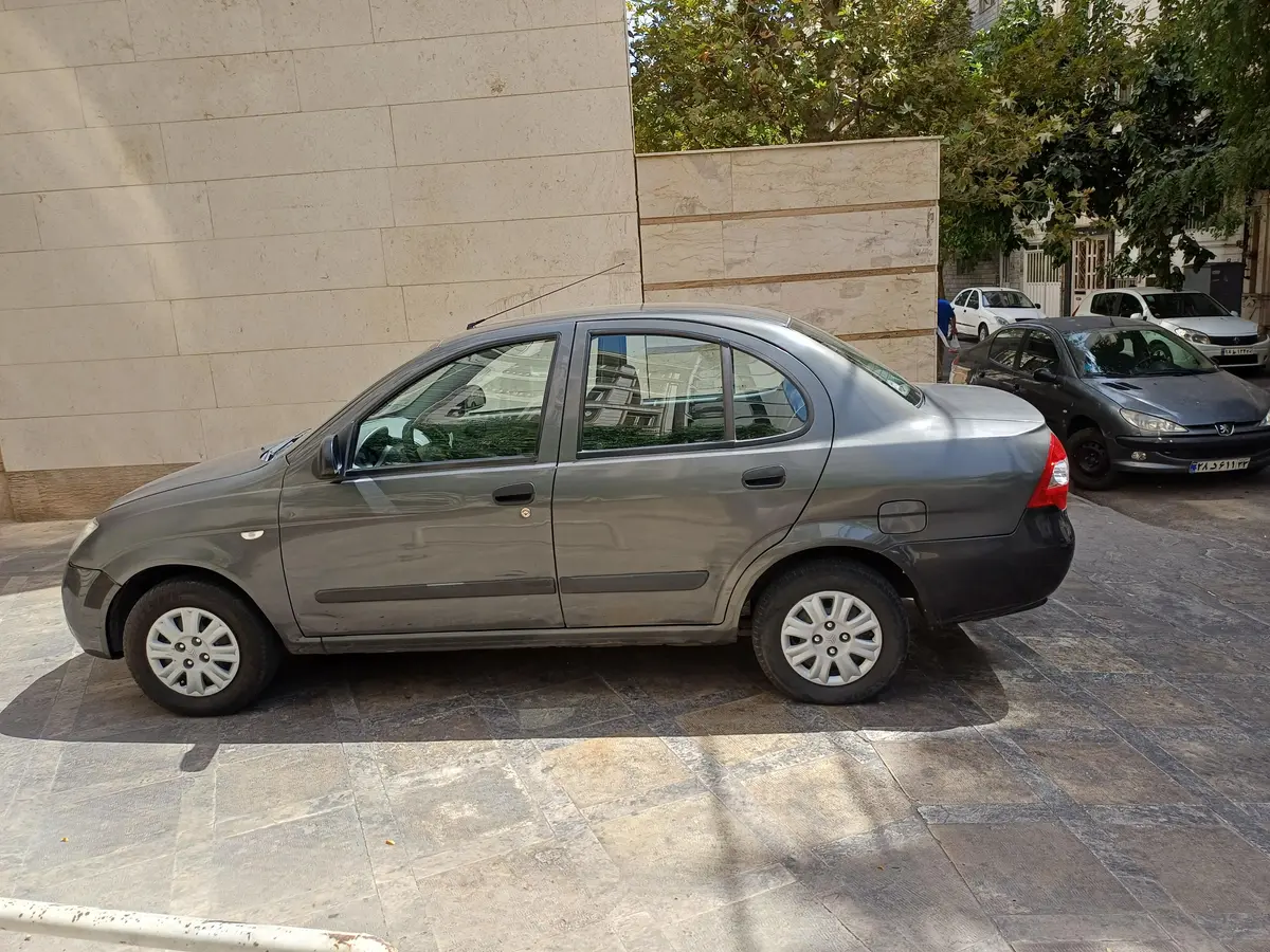 تیبا،  صندوق دار