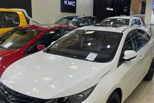 فونیکس، آریزو 6 جی تی (Z6 GT)
