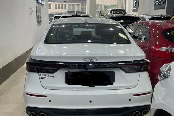 فونیکس، آریزو 6 جی تی (Z6 GT)