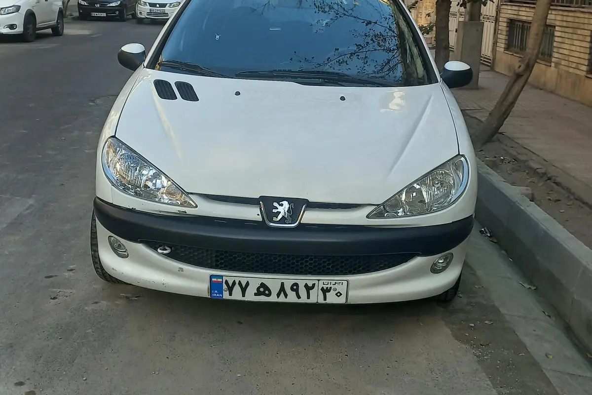 پژو،  206