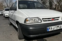 پراید، صندوق دار