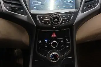 هیوندای  النترا