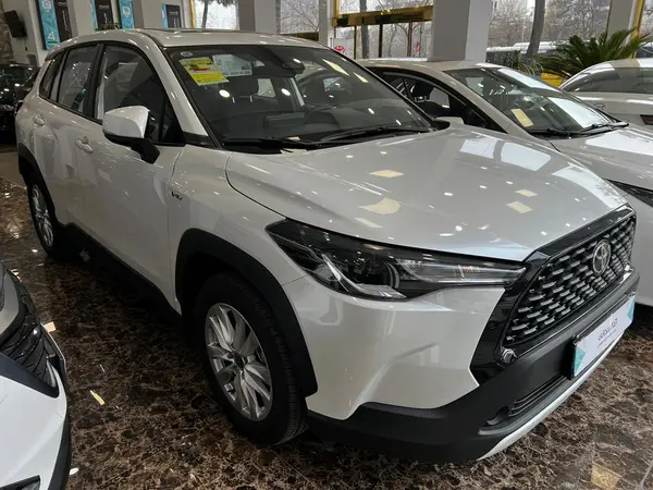 تویوتا، کرولا کراس هیبرید