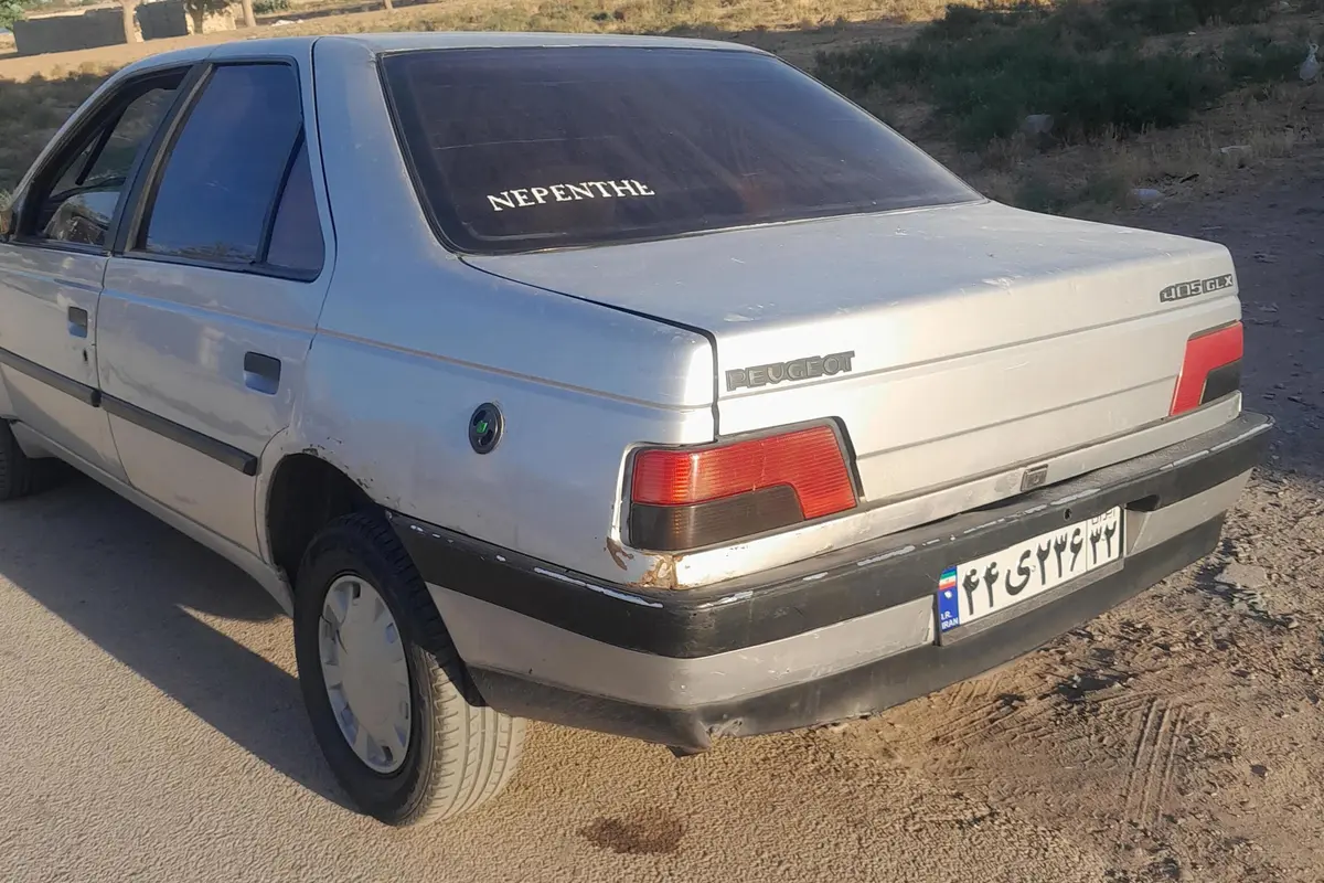 پژو،  405