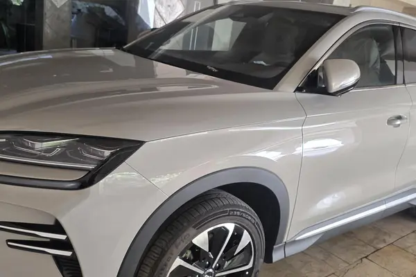 بی وای دی، سانگ پلاس DMi