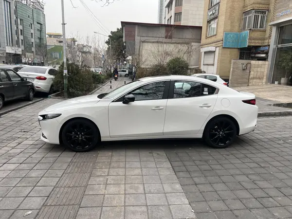 مزدا، 3 وارداتی