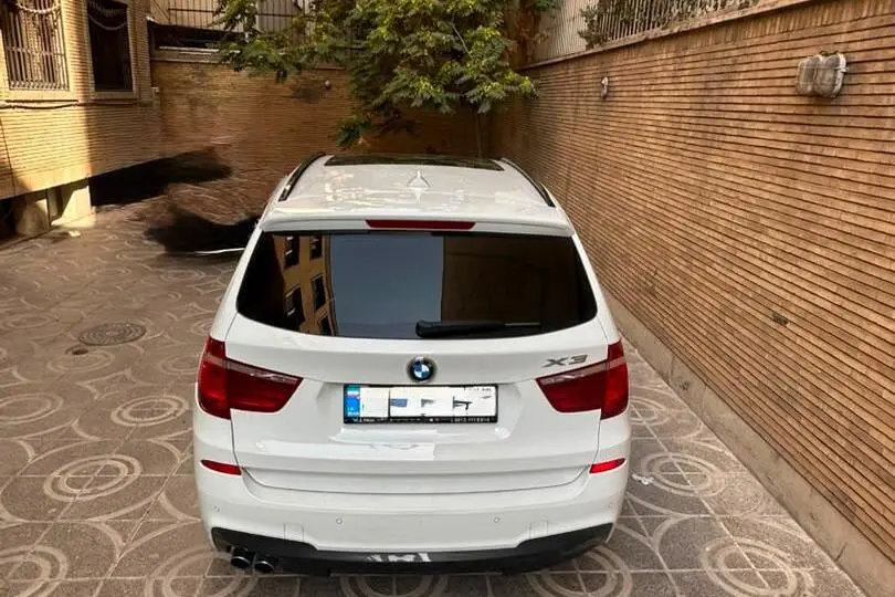 ب ام و  X3