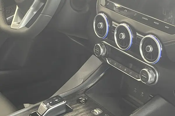 نیسان، سیلفی e-POWER