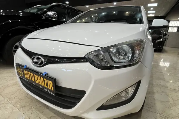 هیوندای  i20