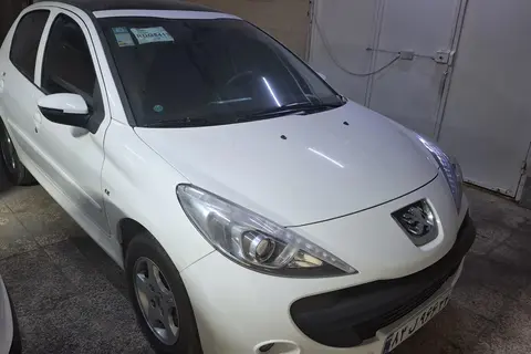 پژو، 207