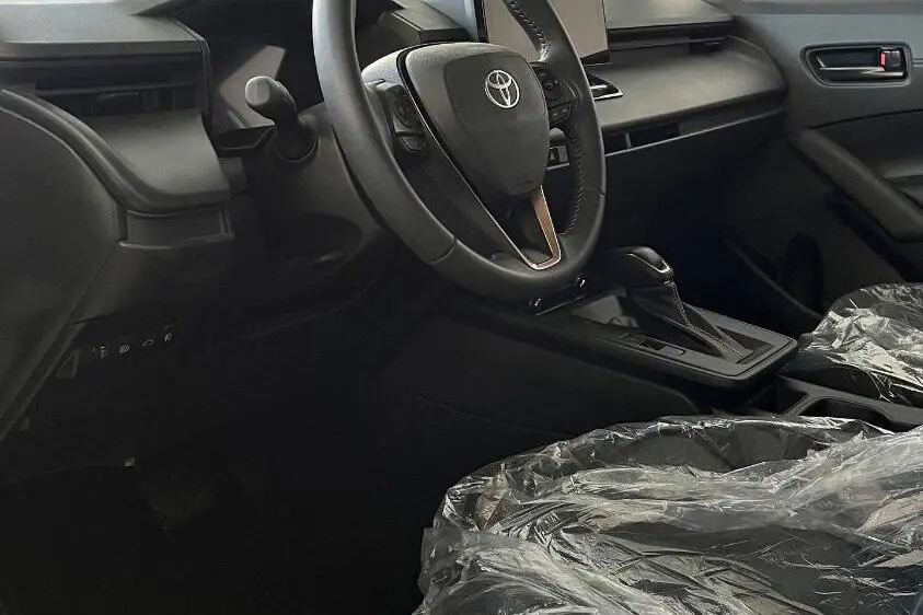 تویوتا،  کرولا کراس هیبرید
