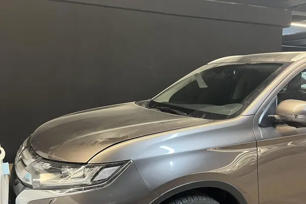 میتسوبیشی، اوتلندر