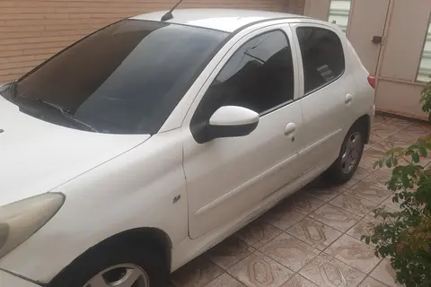 پژو، 207