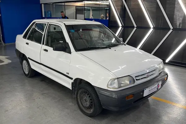 پراید، صندوق دار