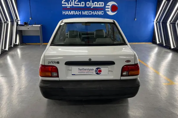 پراید، صندوق دار