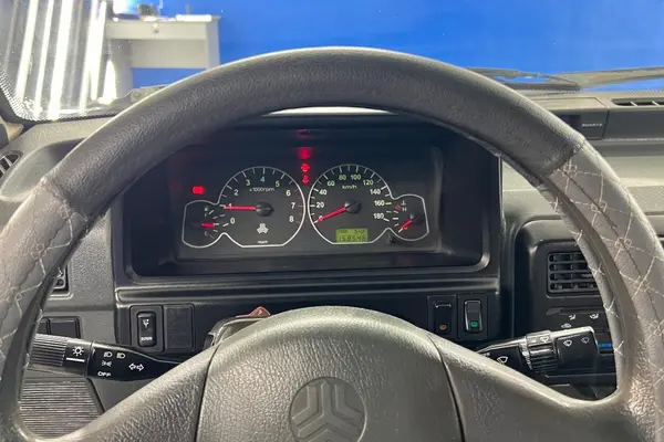 پراید، صندوق دار