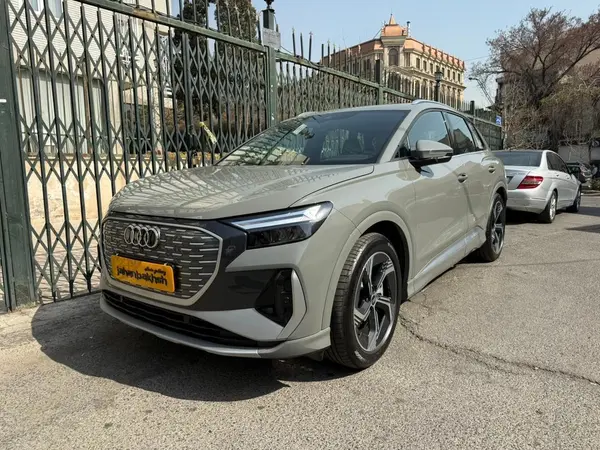 آئودی، Q4 e-tron