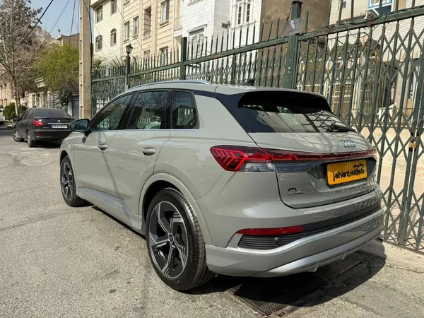 آئودی، Q4 e-tron