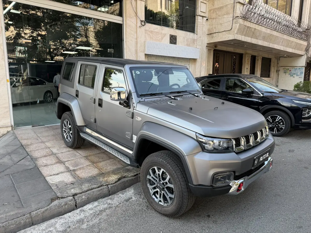 بایک،  BJ40L