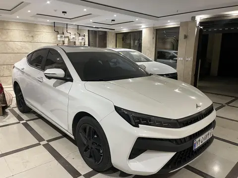 کی ام سی، J7