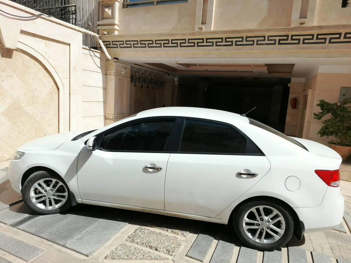 کیا،  سراتو (مونتاژ)