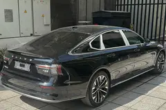 ولوو، S90