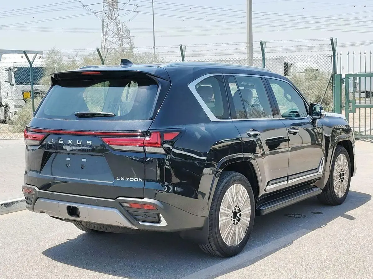 لکسوس  LX