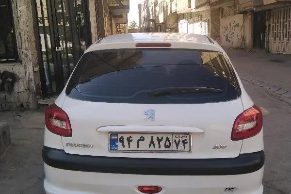 پژو  206