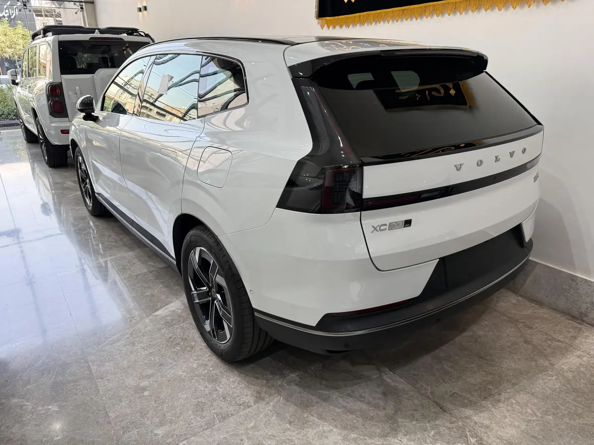 ولوو  XC70