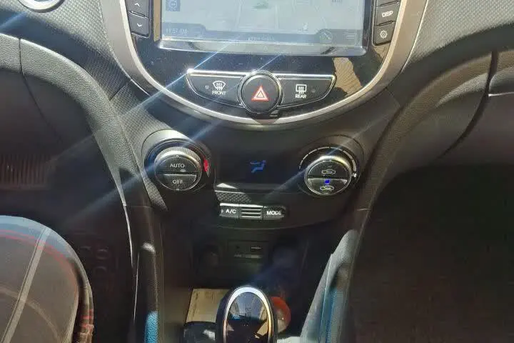 هیوندای،  اکسنت (مونتاژ)