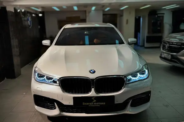 ب ام و، سری 7